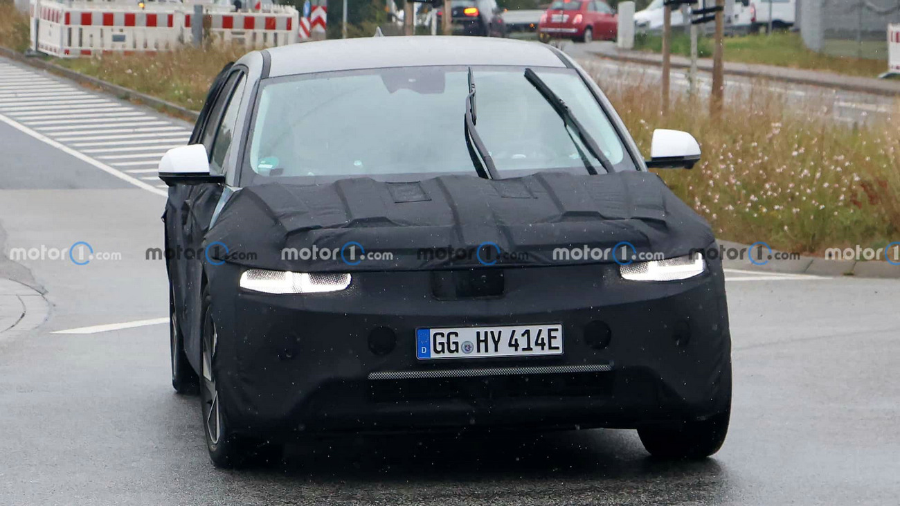 new-hyundai-ioniq-5-spy-shots.jpg