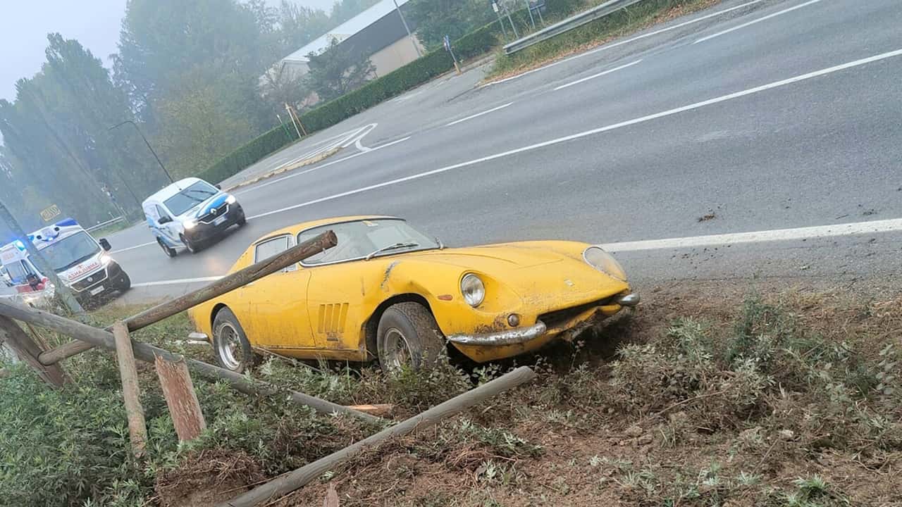 ferrari-275-gtb-crash.jpg