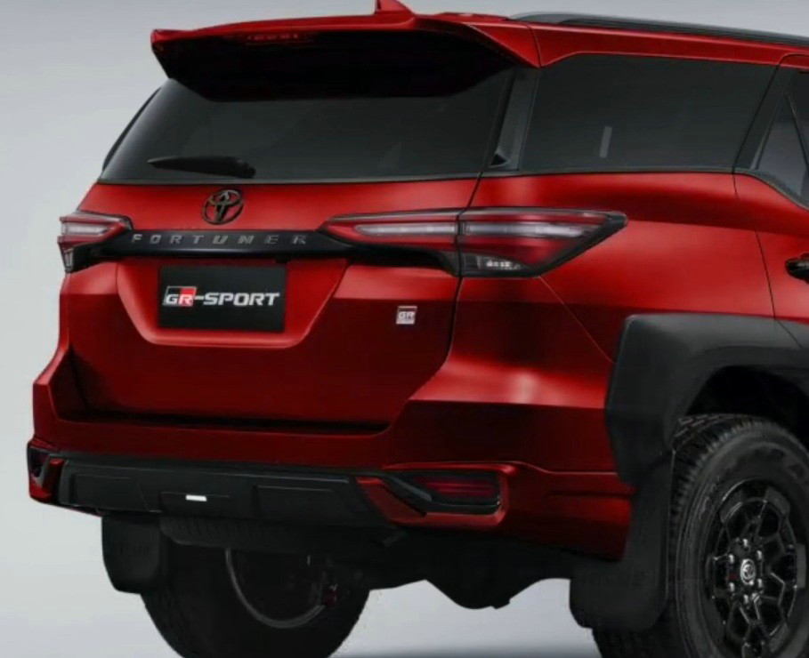 toyota-fortuner-gets-the-digital-gr-sport-ii-treatment-needs-to-happen-asap_4.jpg