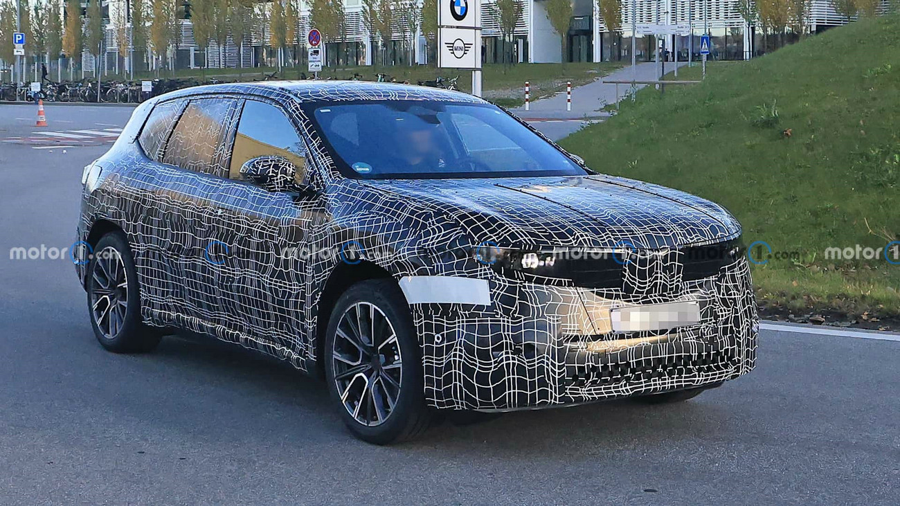 bmw-neue-klasse-suv-first-spy-photo(1).jpg